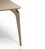 Mesa de Jantar em Aço Carbono